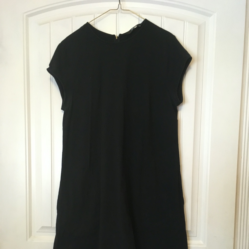 Eshakti asymmetrical hem short sleeve dress with POCKETS!